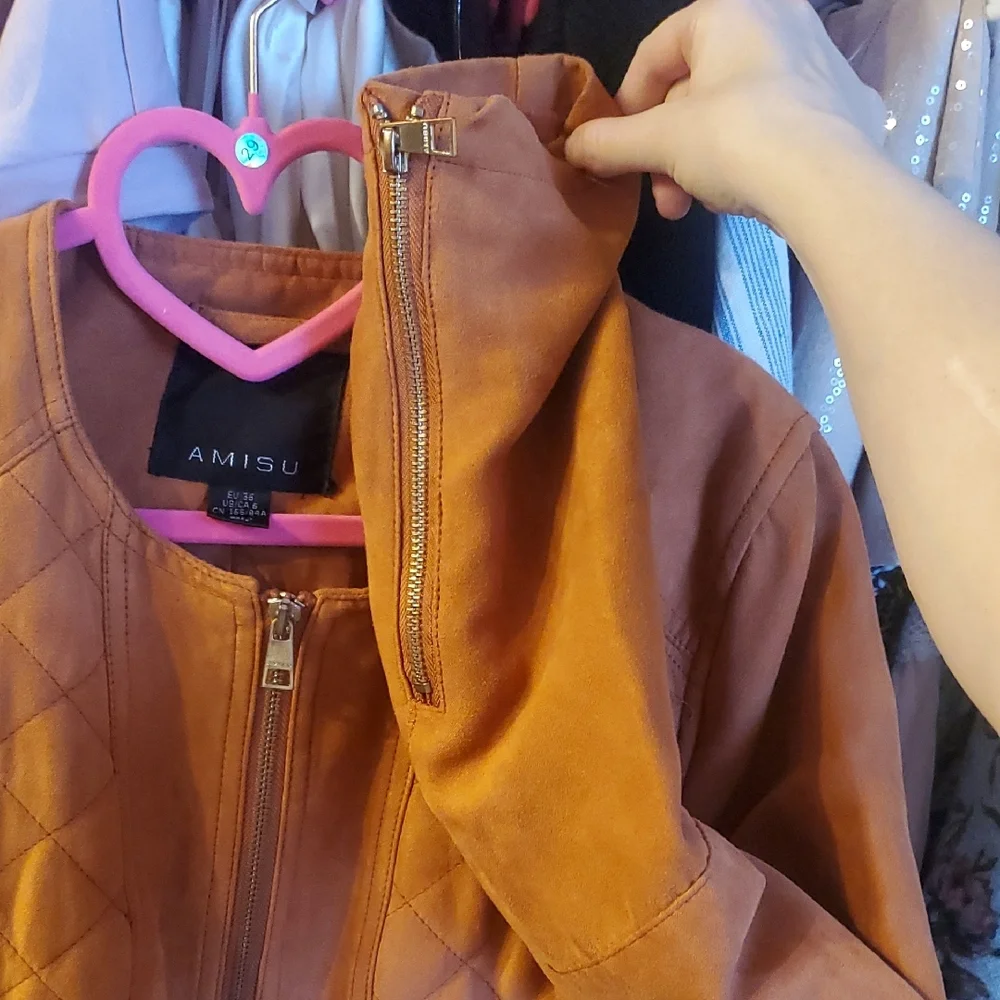 Amisu Quilted Faux Leather Jacket in Camel Brown - Picture 7 of 7